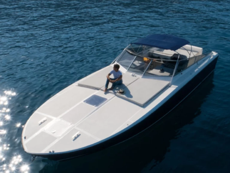 Noleggio Barca a motore a Sorrento – Itama Itama 38