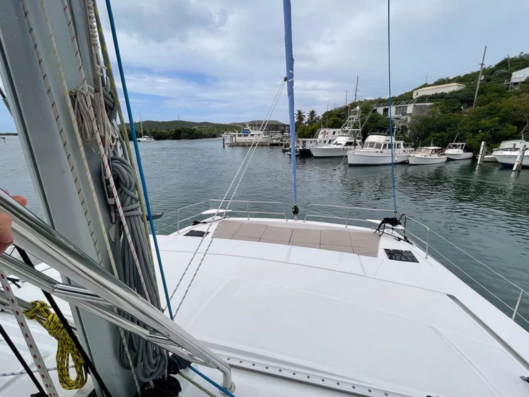 Noleggio Catamarano Bali con patente nautica