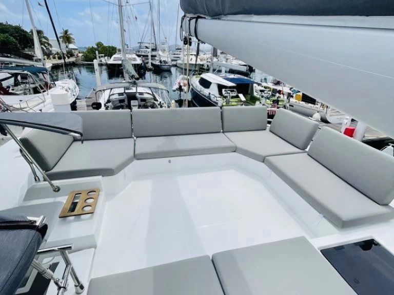 Noleggiare una Fountaine Pajot Elba 45 a Road Town