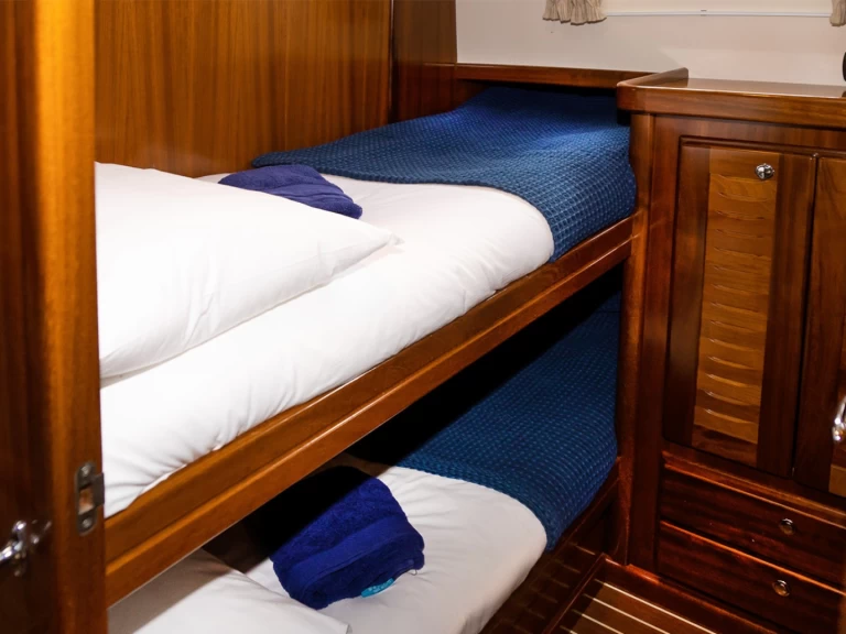 Noleggio barche Mahón economico Menorquin Yachts 160