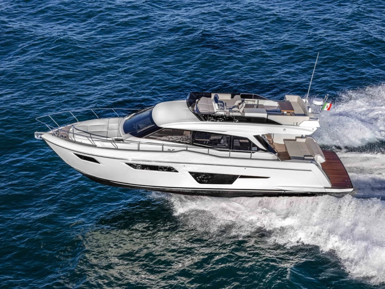 Noleggio barche Podstrana economico Ferretti Yachts 500