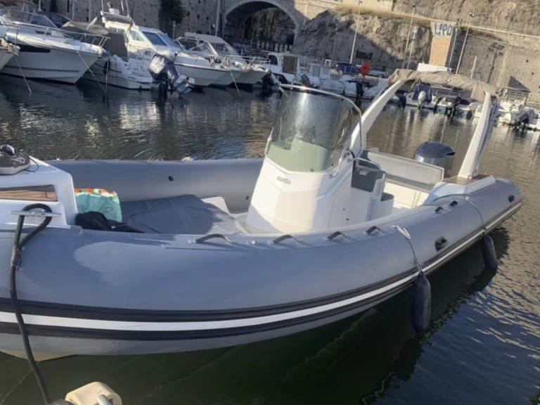 Noleggio Gommone Capelli con patente nautica