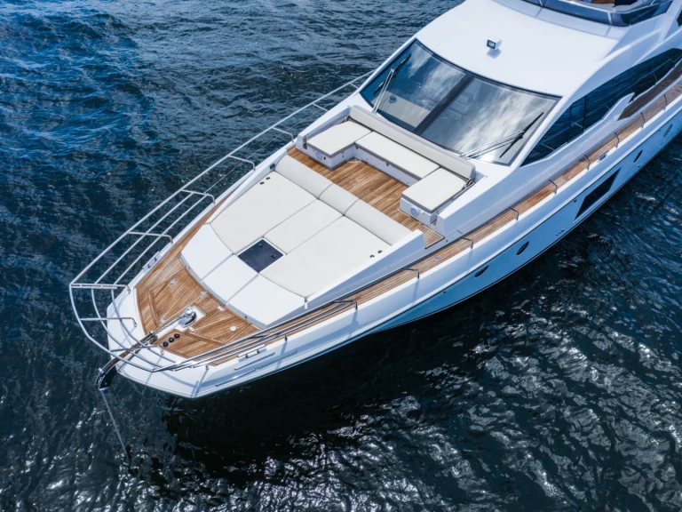 Noleggio Yacht di lusso con o senza skipper Azimut a Miami