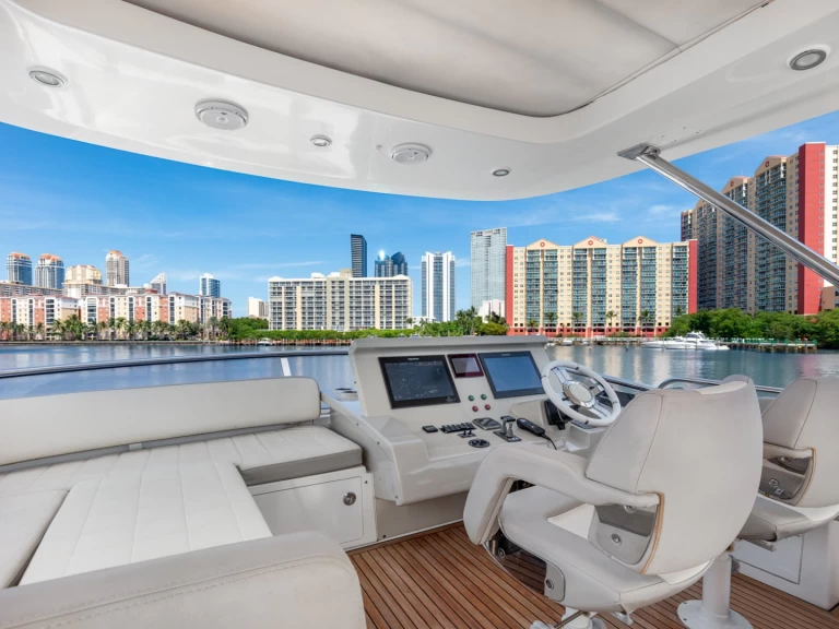 Yacht di lusso a noleggio a Miami al miglior prezzo