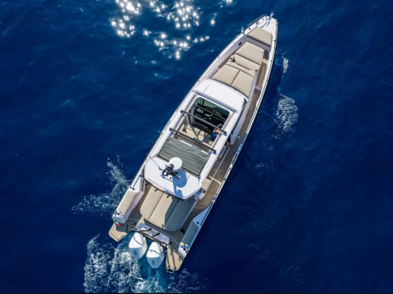 Noleggio barche Porto-Vecchio economico Axopar 37 T-Top