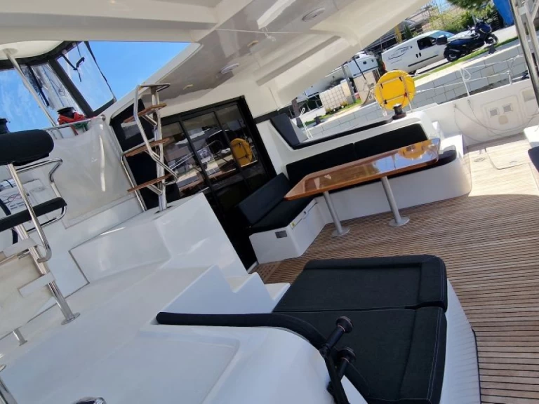 Noleggio barche Lagoon Lagoon 42 a Trogir su Samboat