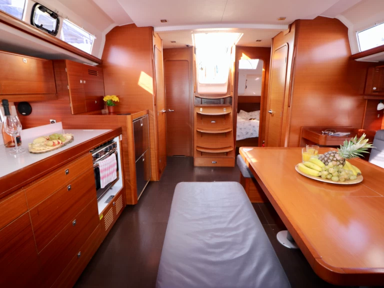 Noleggio Barca a vela con o senza skipper Dufour a Castelli