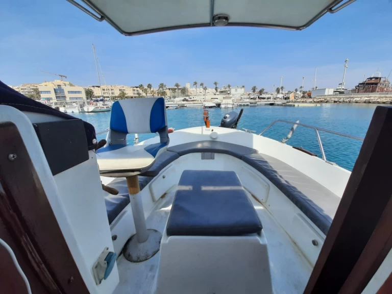 Noleggio barche Garrucha economico Menorquina 500