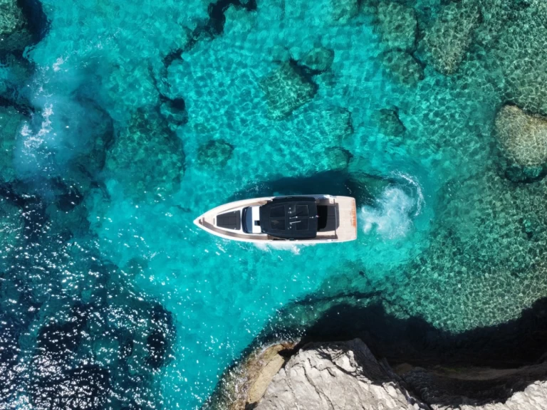 Noleggio Barca a motore a Bonifacio – Fjord 41XL