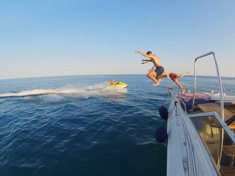 Noleggio barche Sunseeker Portofino a Fuengirola su Samboat