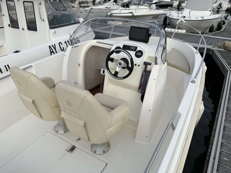 Noleggio Barca a motore a Quiberon – Jeanneau Cap Camarat 555 Style