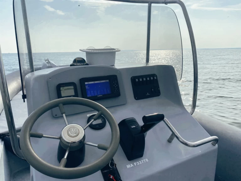 Noleggio barche Capelli Tempest 700 a Port-Camargue su Samboat