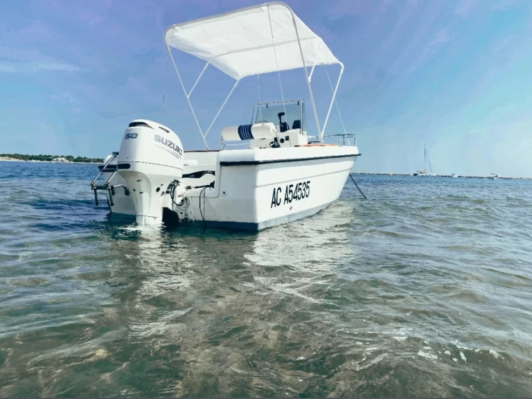 Noleggio Barca a motore con o senza skipper B2 Marine a Port-Camargue
