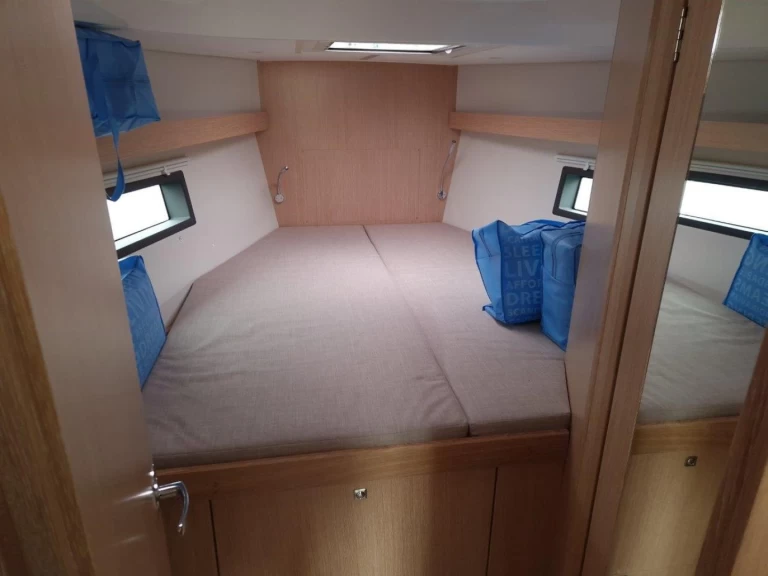 Noleggio barche Isola economico Bavaria C42