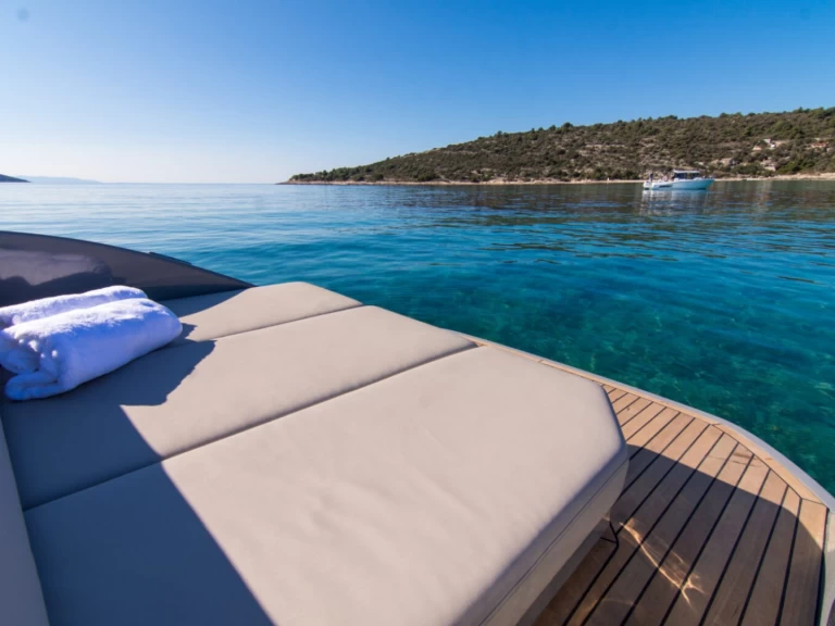 Noleggiare una Rand Leisure 28 a Porto-Vecchio