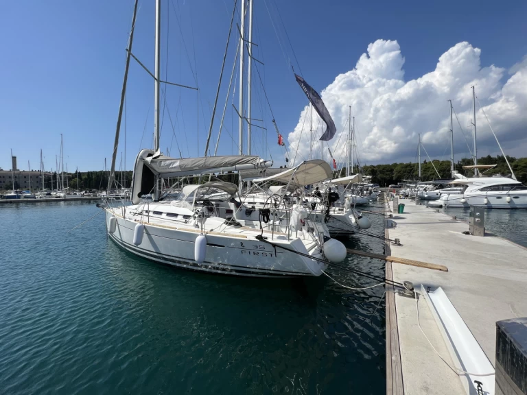 Noleggio a Pola – Bénéteau First 35 su SamBoat