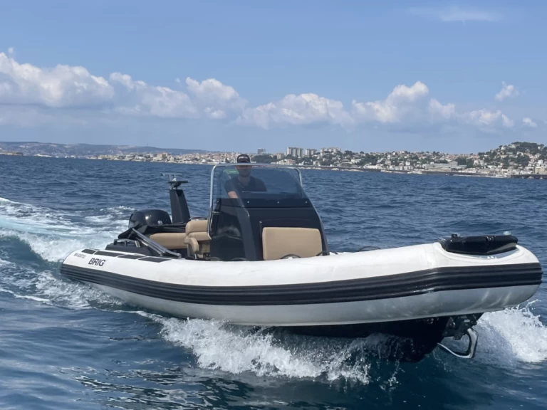 Brig Eagle 6.7 da affittare a  Marsiglia