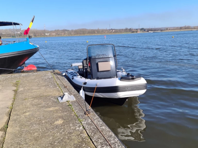 Noleggio a Anneville-Ambourville – Brig Navigator 570 su SamBoat