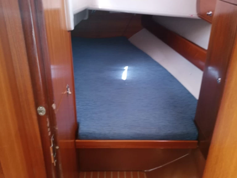 Noleggio a Mahon Port – Bavaria Bavaria 36 su SamBoat