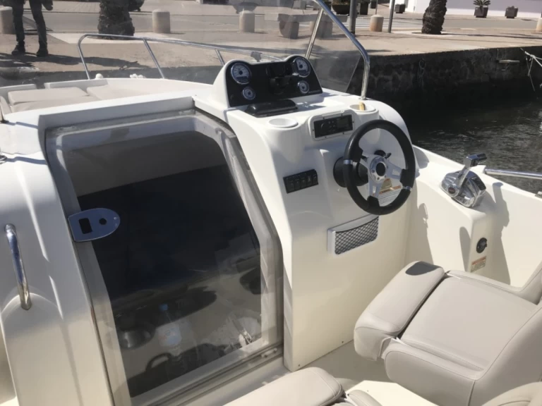 Noleggio Barca a motore a Novi – Quicksilver Activ 675 Sundeck