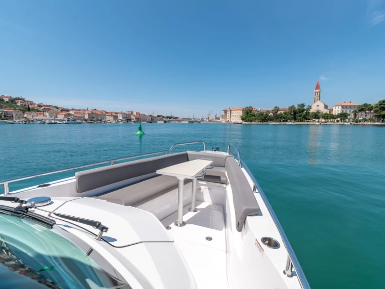 Axopar Axopar 28 T-Top da affittare a  Trogir