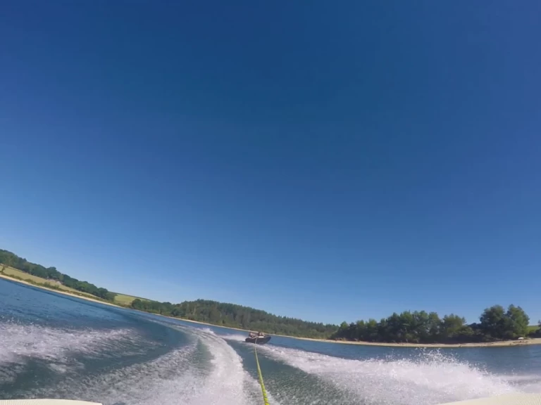 Noleggiare una Bayliner Bayliner 175 GT a Salles-Curan