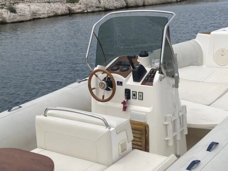 Noleggio a Marsiglia – Capelli Tempest 770 Luxe su SamBoat