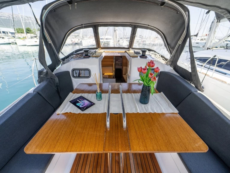 Noleggio a Castelli – Elan Impression 40.1 su SamBoat