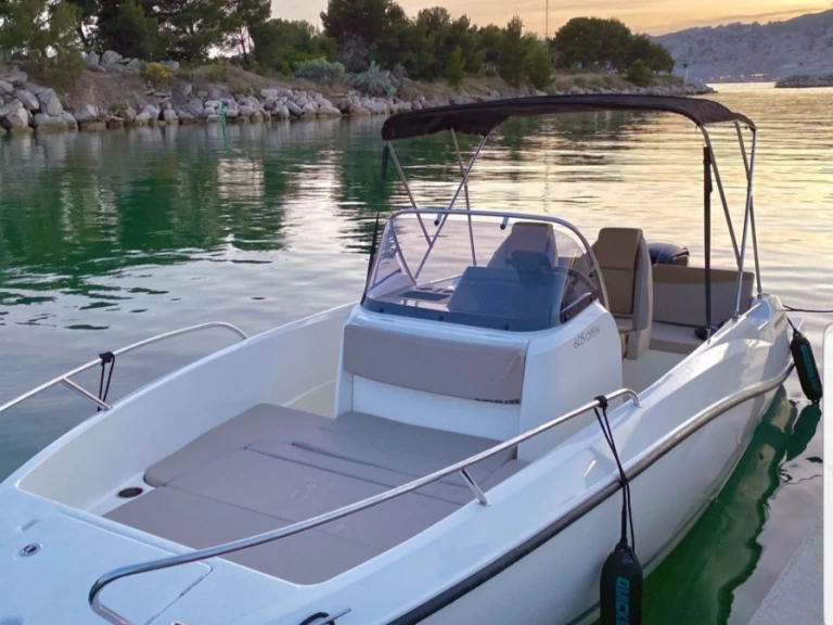Noleggio Barca a motore Quicksilver con patente nautica