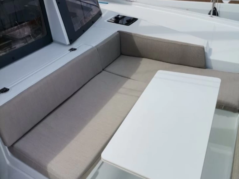 Noleggio Catamarano con o senza skipper Bali a Sebenico