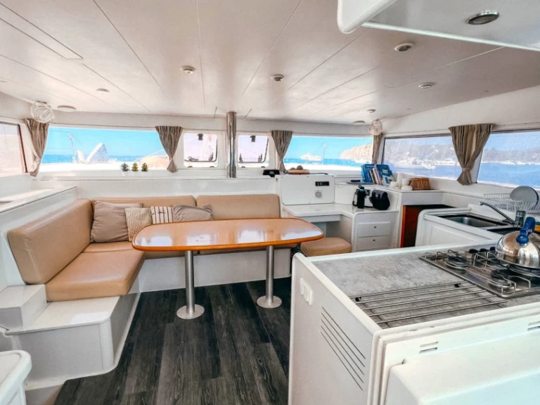 Noleggio Catamarano con o senza skipper Lagoon a Es Jondal