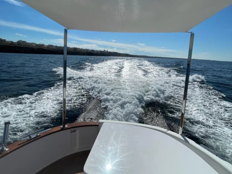 Noleggiare una Mimi Libeccio 9.5 wa a San Vito