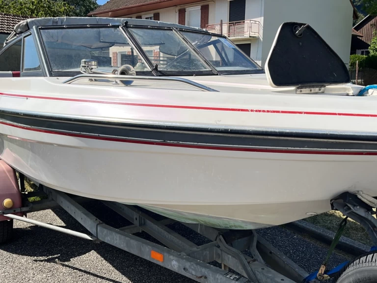 Noleggio a Sevrier – Glastron Sierra 177 sl su SamBoat