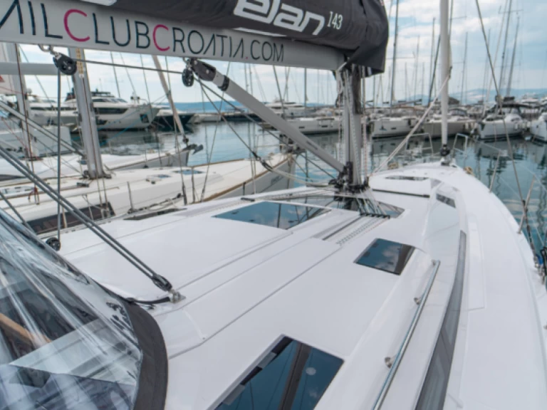 Elan Impression 45 da affittare a  Castelli