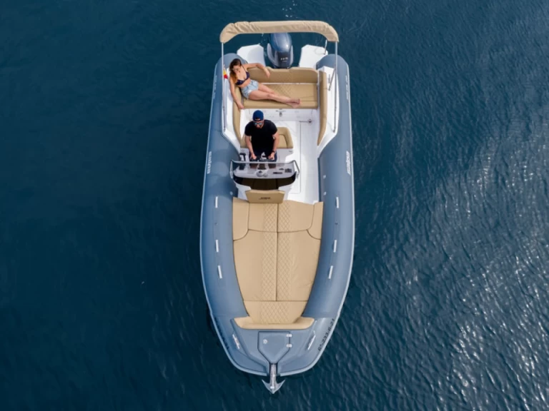 Noleggio Gommone Salpa con patente nautica