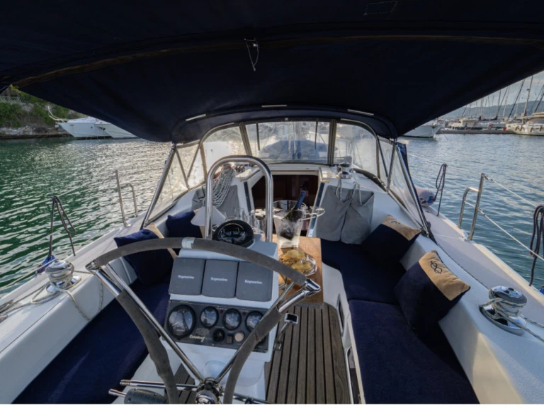 Noleggio a Fezzano – Catalina 320  su SamBoat