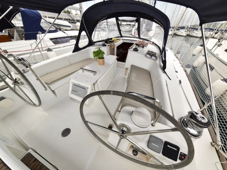 Barca a vela a noleggio a Sukošan al miglior prezzo