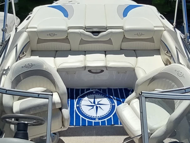 Noleggio barche Stingray 225cr a Ginevra (District) su Samboat