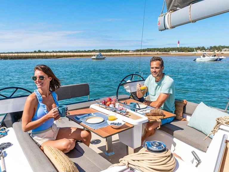 Noleggio barche Dufour Dufour 37 a Blue Lagoon Marina su Samboat