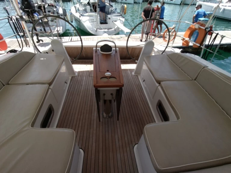 Noleggio barche Bavaria Cruiser 51 a Gouviá su Samboat
