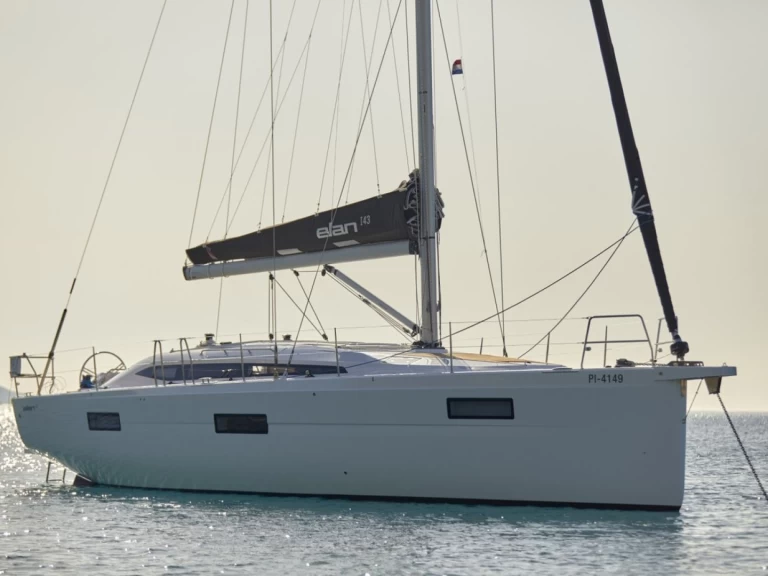 Noleggio Barca a vela con o senza skipper Elan a Pirovac