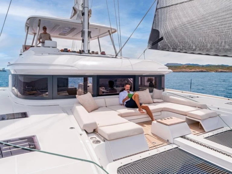 Noleggio Catamarano a Castelli – Lagoon Lagoon 55