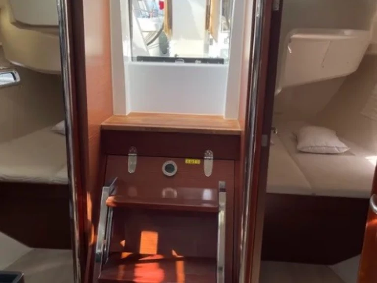 Noleggiare una Hanse Hanse 388 a Lefkáda