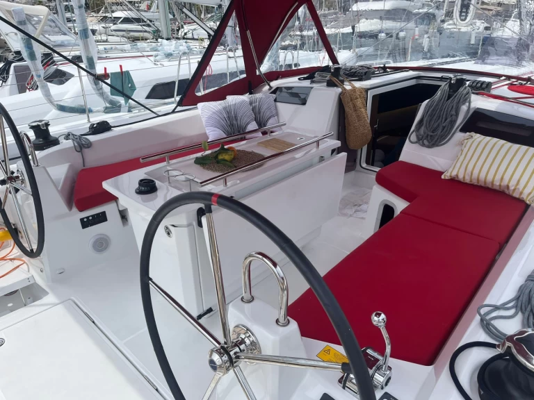 Noleggio barche Bénéteau Oceanis 40.1 a Pomer su Samboat