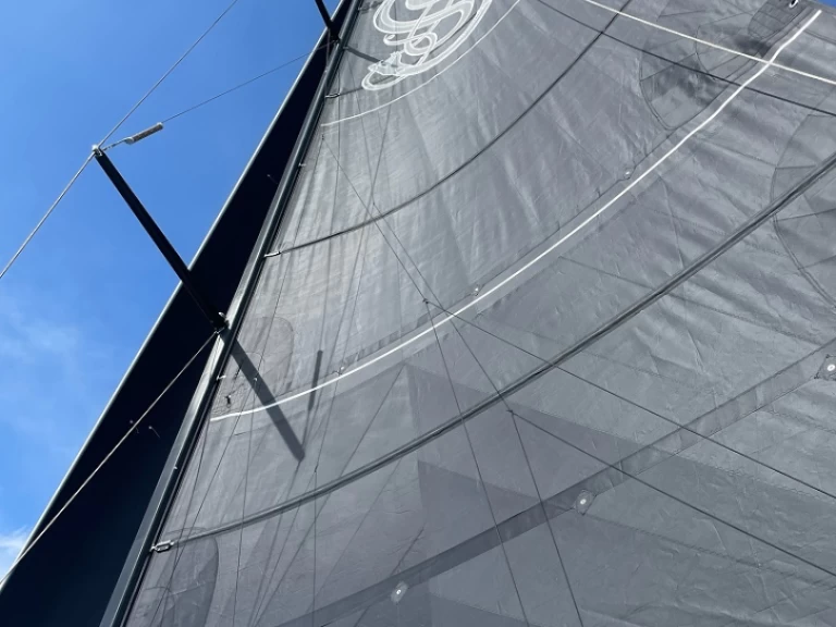 Barca a vela a noleggio a Pirovac al miglior prezzo