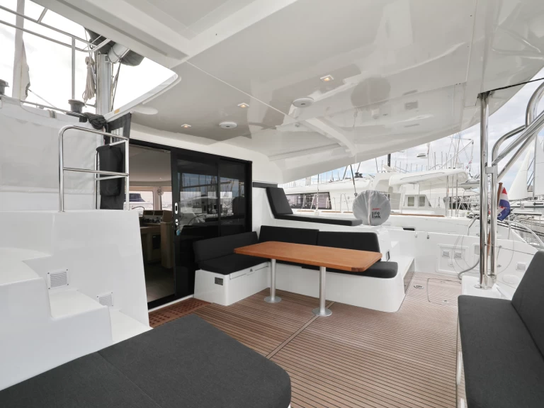 Noleggio Catamarano a Sukošan – Lagoon Lagoon 42