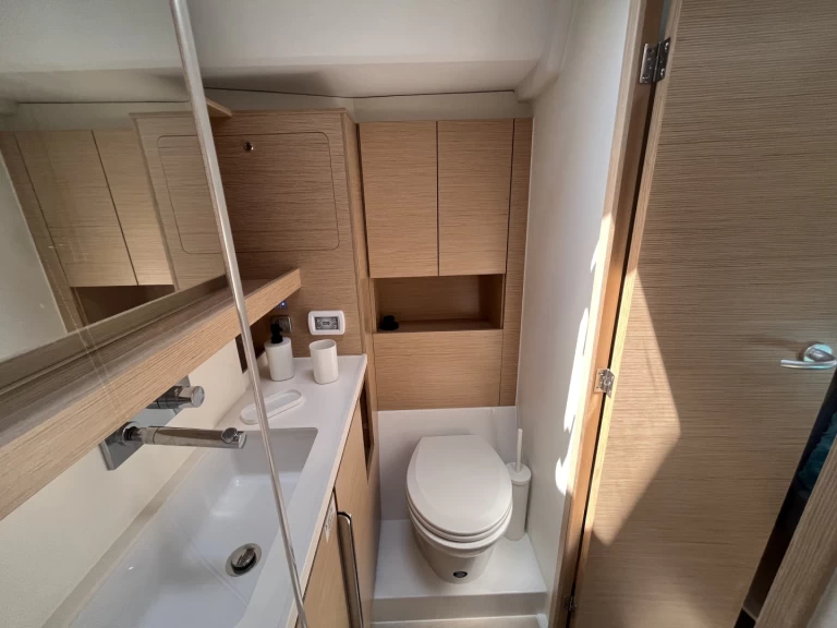 Hanse Hanse 460 - 4 cabine - 2 bagni - 10 posti letto da affittare a  Castiglioncello