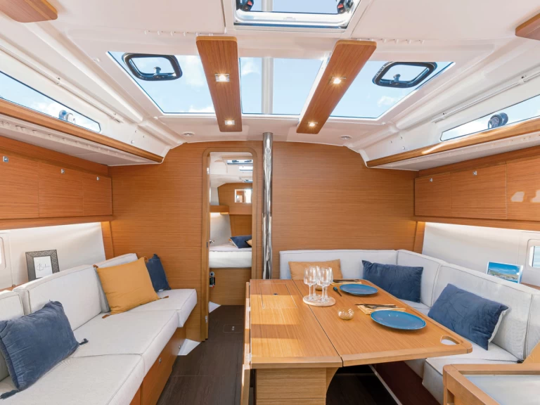 Noleggio barche Dufour Dufour 390 Grand Large a Marsiglia su Samboat