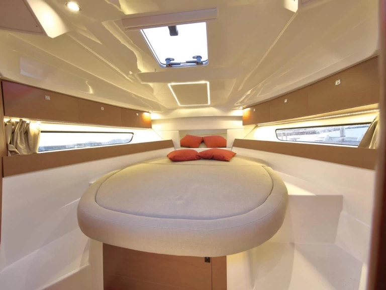 Jeanneau Merry Fisher 895 da affittare a  Zaravecchia (Biograd)