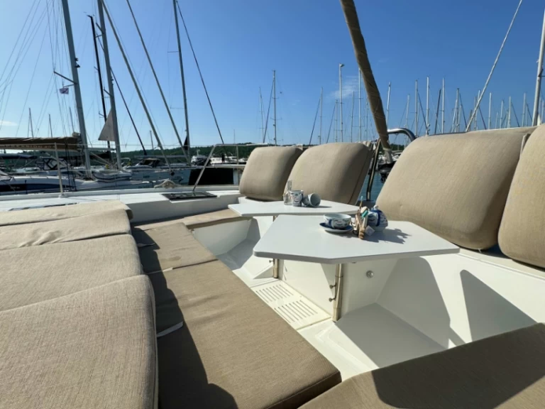 Noleggio Catamarano Bali con patente nautica